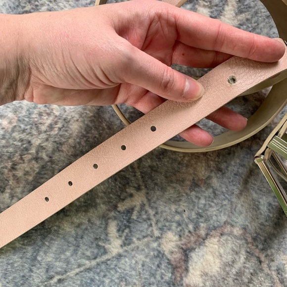 Chic western Belt with Silver Buckle - Picture 4 of 7